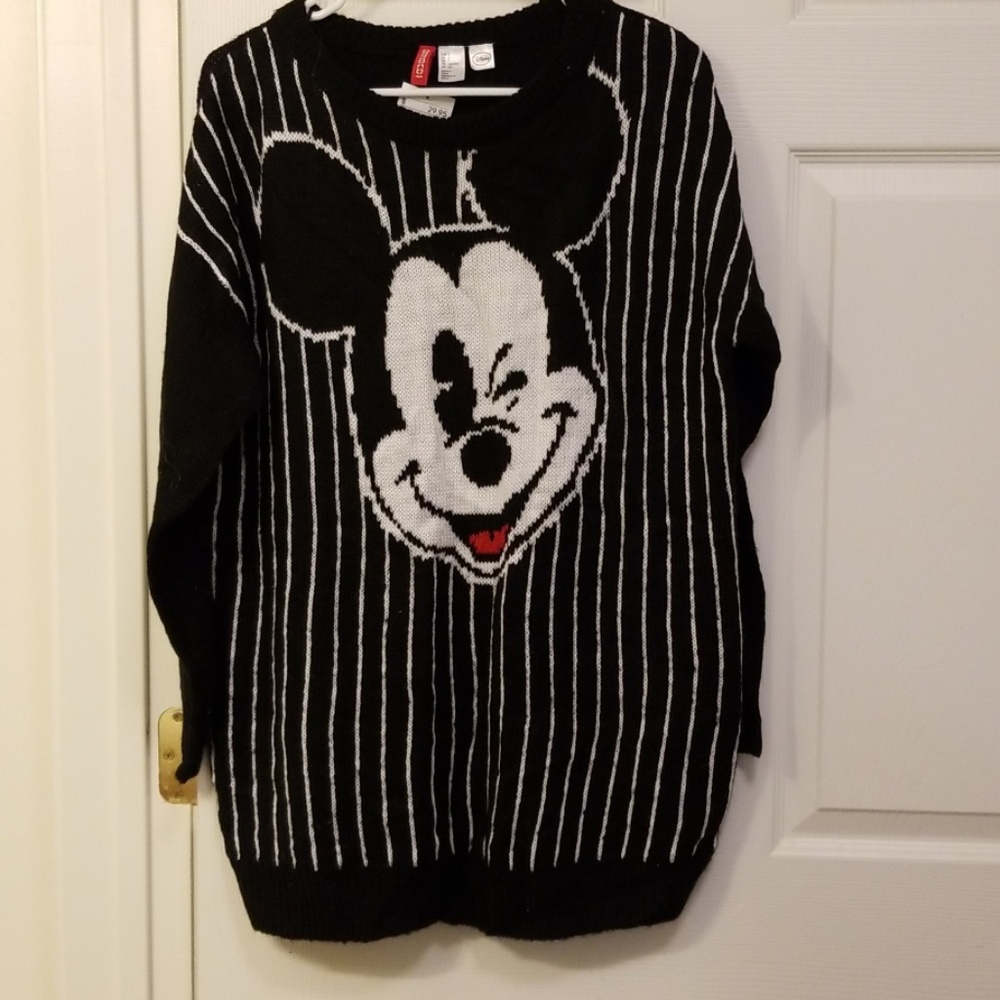 Disney mickey mouse sweater